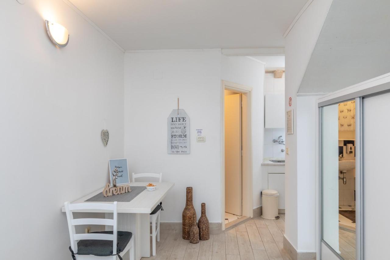 Divina Blue Apartments Дубровник Екстериор снимка
